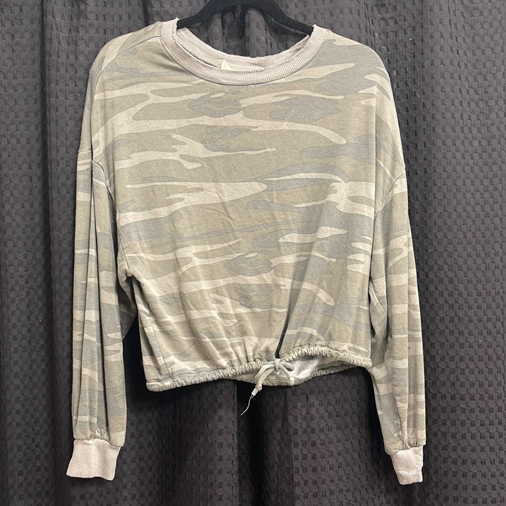 White crow long sleeve